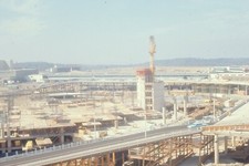 Usado, Foto corrediça colorida 1970 Sea Tac Airport Concourse construção 35mm comprar usado  Enviando para Brazil