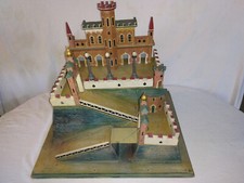 Château fort moyenâgeux d'occasion  Beaulieu-sur-Dordogne