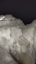 Minerali hambergite albite usato  Padova