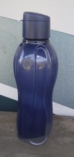 Garrafa de água Tupperware Eco 1 litro/34 oz. Boné grande torcido cor azul escuro comprar usado  Enviando para Brazil