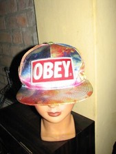 Cappellino obey maculato usato  Italia