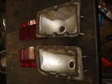 1966 Oldsmobile Cutlass F85 caixas e lentes de lanterna traseira GM FABRICANTE DE EQUIPAMENTO ORIGINAL comprar usado  Enviando para Brazil