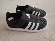 Sandália Adidas Kids biqueira fechada água preta branca leve ajustável tamanho 13K  comprar usado  Enviando para Brazil
