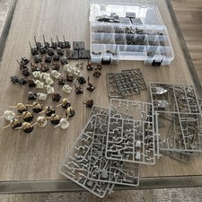 Warhammer miniatures lot for sale  Milwaukee