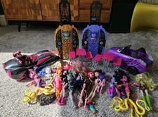 Lote misto de 15 bonecas Monster High, 2 carros, caixões, mesas vintage  comprar usado  Enviando para Brazil