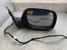 Specchietto retrovisore destro usato  Italia