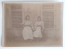 Two cousins similar d'occasion  Expédié en Belgium