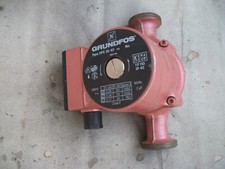 Grundfos ups 40 gebraucht kaufen  Holzminden