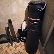 Sacco boxe appendere usato  Asti
