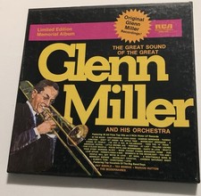 Glenn Miller Vinyl Limited Edition Memorial Album, 3 LP Record boxed Set comprar usado Glenn Miller Vinyl Limited Edition Memorial Album, 3 LP Record boxed Set comprar usado  Enviando para Brazil