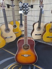 Chitarra acustica elettrificat usato  Angri