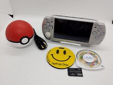 Sistema Sony PSP 2000 PRATA com Carregador [Região Livre] Testado Bom Playstation comprar usado  Enviando para Brazil