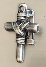 Ancienne broche religieuse d'occasion  Six-Fours-les-Plages