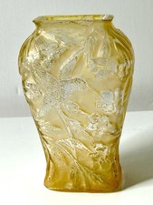 Hummingbird vase consolidated for sale  Medford
