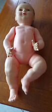 Poupee poupon petit d'occasion  Maillezais