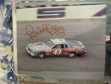Fotografia autografada por Richard Petty 1978 Dodge Magnum 8 x 11. comprar usado  Enviando para Brazil