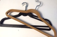 Lote Escolha Cabides de Camurça Acrílico Plástico Metal Branco/Vermelho/Cinza/Preto/Azul comprar usado  Enviando para Brazil