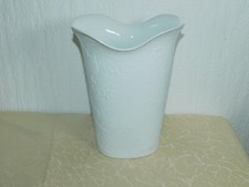 Usado, Gran Jarrón Kaiser De Porcelana Biscuit "Relieve" H:25,2 cm, Firmado M.Frey comprar usado  Enviando para Brazil
