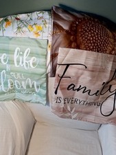 Four beautiful throw for sale  Sycamore