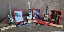 Conjuntos de guitarras em miniatura Rammstein + conjuntos de baquetas originais (Kruspe; Riedel), usado comprar usado  Enviando para Brazil