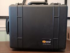 Pelican case 1560 for sale  Warren