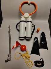 Vintage GI Joe -Danger of The Depths -Spear Gun Tank Flippers Mask Buoy Dynamite comprar usado Vintage GI Joe -Danger of The Depths -Spear Gun Tank Flippers Mask Buoy Dynamite comprar usado  Enviando para Brazil