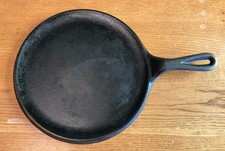 Panqueca LODGE FERRO FUNDIDO VINTAGE CHAPA REDONDA PLACA QUENTE EUA 8NG 9”, usado comprar usado  Enviando para Brazil