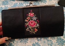 Pochette nera raso usato  Lecco