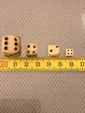 Dadi gioco antichi usato  Quarona