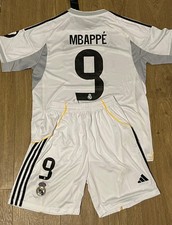 Maglia con pantaloncini usato  Nettuno