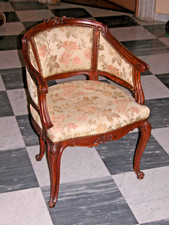 Poltroncina legno stoffa usato  Torino