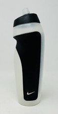 Garrafa de água Nike Squeeze Sport 20 oz transparente/preto 9,5" comprar usado  Enviando para Brazil