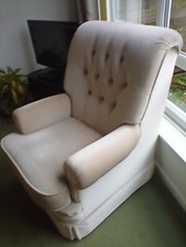 Two seater settee for sale  WHITCHURCH