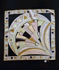 Cachecol quadrado de seda EMILIO PUCCI 57cm amarelo pastel verde estampa de ventilador comprar usado  Enviando para Brazil
