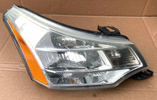 Usado, 08-11 FORD FOCUS FAROL DIANTEIRO DIREITO PASSAGEIRO LATERAL HALOGÊNIO ACABAMENTO CROMADO comprar usado  Enviando para Brazil
