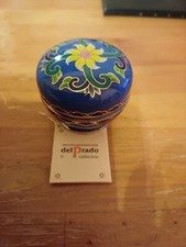 Fine handcrafted porcelain for sale  DERBY
