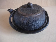 Ancienne théière japonaise d'occasion  Belley