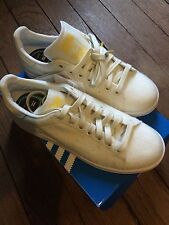 Stan smith pharell d'occasion  Paris XIV