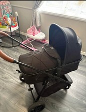 Puggle pram for sale  LONDON
