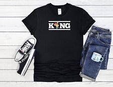 King Africa T-Shirt Symbol Logo Men Women Unisex Shirt Hoodie Baseball 4196 comprar usado King Africa T-Shirt Symbol Logo Men Women Unisex Shirt Hoodie Baseball 4196 comprar usado  Enviando para Brazil