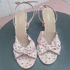 Bennett size shoes for sale  GRIMSBY