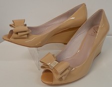 Vince camuto women for sale  Vancouver