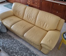 Divano posti pelle usato  Piovene Rocchette
