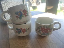 Lot tasses vintage d'occasion  Corbeil-Essonnes