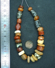 Lot perles ancien d'occasion  Sarzeau