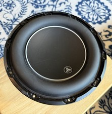 Subwoofer de áudio veicular JL Audio 10W6v3-D4 10" W6v3 Series duplo 4-Ohm 600W comprar usado Subwoofer de áudio veicular JL Audio 10W6v3-D4 10" W6v3 Series duplo 4-Ohm 600W comprar usado  Enviando para Brazil