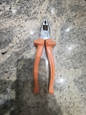 Pinza universale 1150 usato  Vertemate con Minoprio