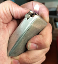 Ancien briquet gaz d'occasion  Saint-Valery-sur-Somme