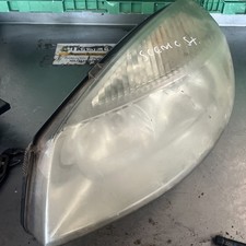 Faro anteriore sinistro usato  Militello in Val di Catania