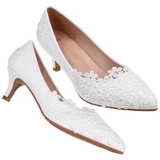 Paire pointy lace d'occasion  Expédié en France